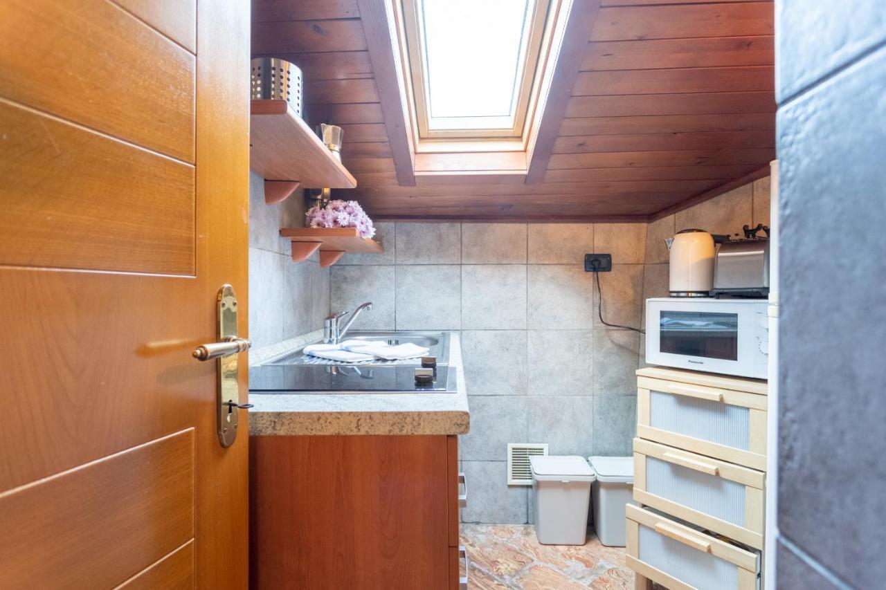 Blue Attic - Historical Como City Center By Rent All קומו מראה חיצוני תמונה