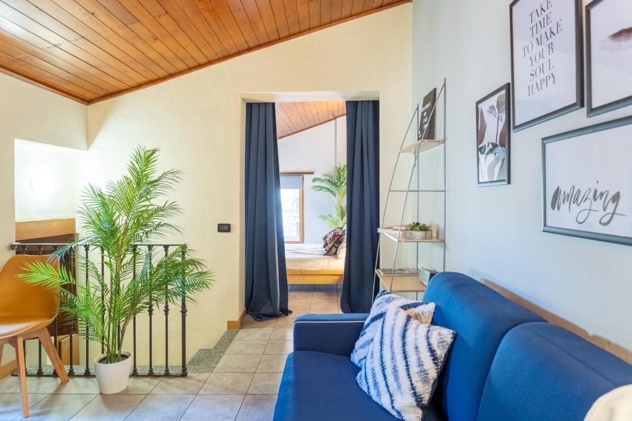Blue Attic - Historical Como City Center By Rent All קומו מראה חיצוני תמונה