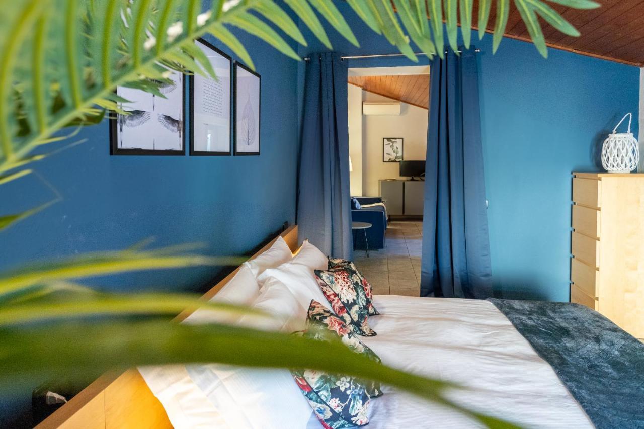 Blue Attic - Historical Como City Center By Rent All קומו מראה חיצוני תמונה